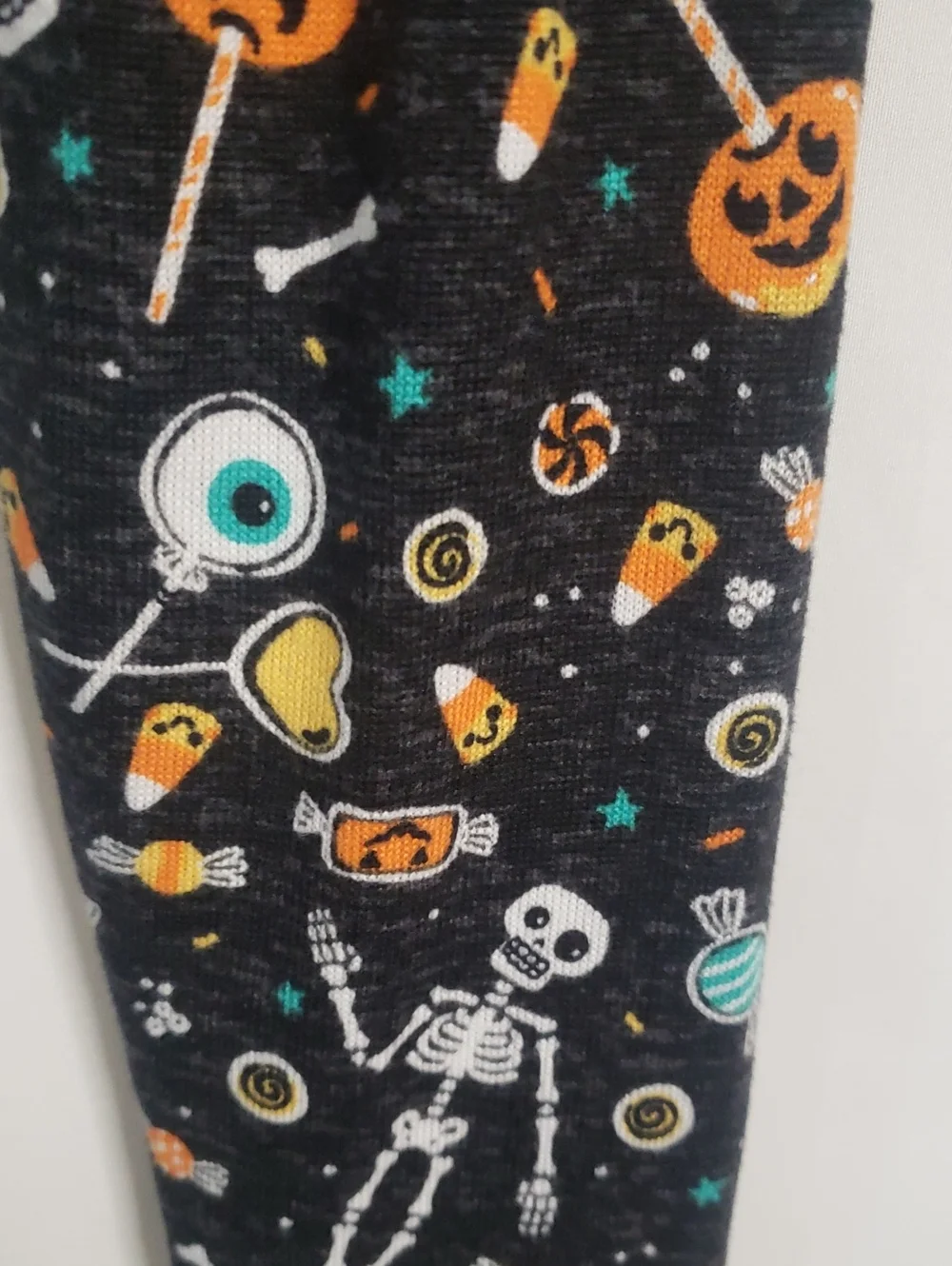 Trick or Treat Sleep Black with Skeleton Candy Print Pajama Set, Size 10